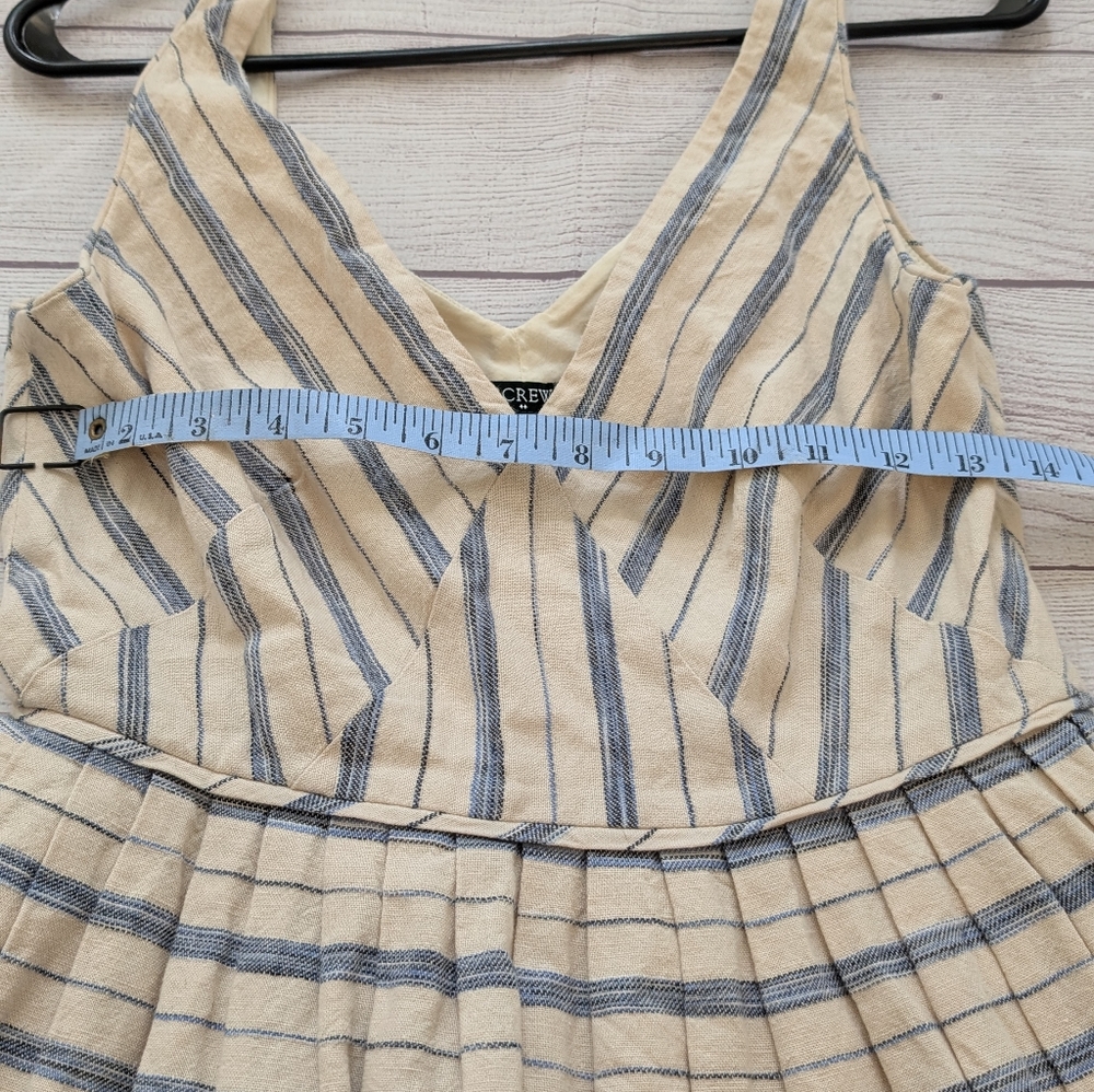 J. Crew Womens sleeveless pleated A line blue striped v neck dress. Size 2 - Picture 10 of 13